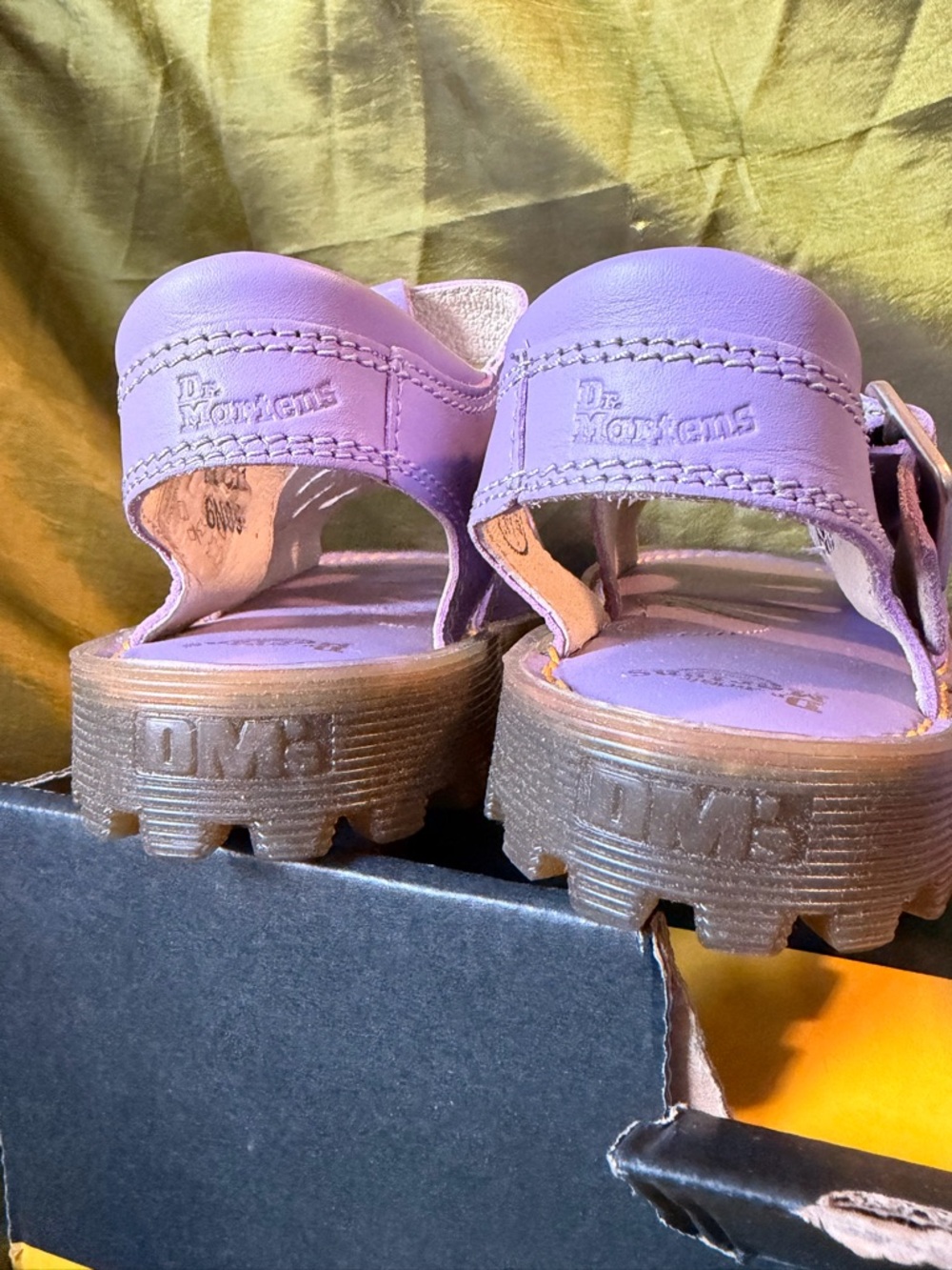 Dr. Martens Kids Lavender Leather T-Bar Sandals Vintage Y2K Rare Color - Picture 6 of 10